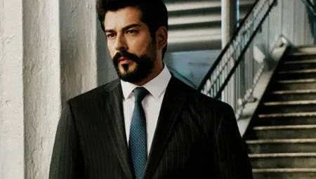 Burak Özçivit Suudi Arabistan’da! Yanına Oturmak İçin Servet Ödendi